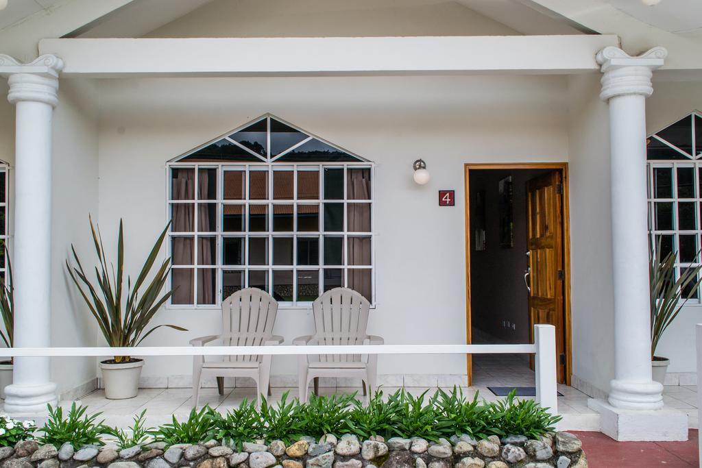 Downtown Suites Boquete Room photo